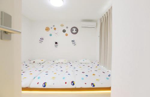 Omihachiman Villa | 夢圓 大家族向け 一棟貸し 最大13名 浴室2室 無料駐車場4台 静かな住宅街