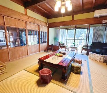 Kani Villa | 大正の宿 浪漫邸