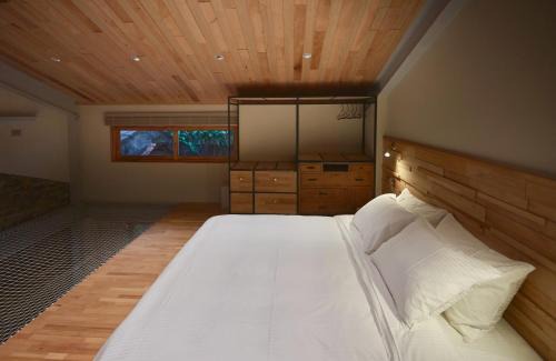 West Central District Haus | 天井 樹 villa 包棟民宿 Atreeium villa