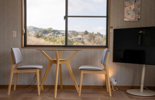 Izu Haus | 天然温泉-富士山パノラマビュー-プライベートデッキで非日常体験を-伊豆の温泉付き貸別荘-中伊豆noie