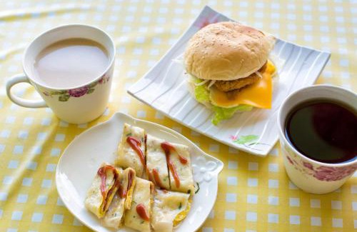 Hualien City Centre Haus | 好趣淘休閒民宿 電梯 車位預約制