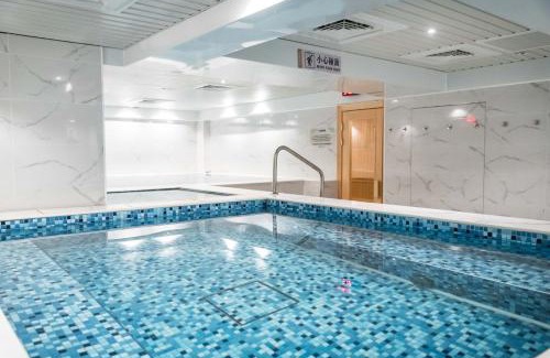 West District Hotel | 婧仕女微旅