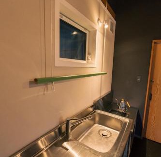 Nanao Haus | 宿と古道具 iyooo