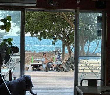 Suruga Ward Haus | 富士山も見える静かな港町用宗のオーシャンビューゲストハウスRomey