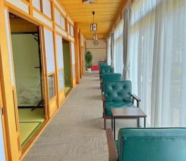 Nishikatsura Haus | 富士山を眺められる宿 ゲストハウス花水木