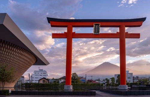 Miyacho Hotel | 富士山リトリートMUKUten舎 富士宮 MtFuji Retreat MUKUtensha Fujinomiya natural wood retreat hotel