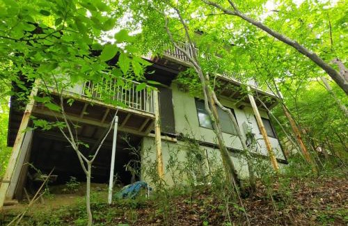 Nasu Wohnung | 小川のせせらぎを聞きながらウッドデッキでバーベキュー！｜CHILL SWING