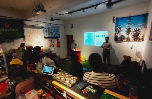 Chenggong Haus | 小心沙發背包客棧