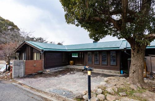 Shodoshima Haus | 小豆島プライベートキャンプサイト