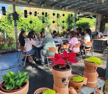 Gaoshu Bed & Breakfast | 屏東幸福莊園庭園民宿