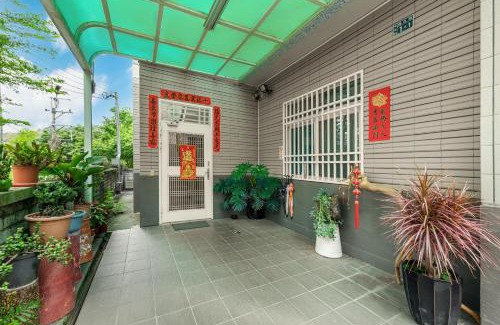 Puli Haus | 山水桃米旅店