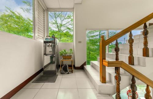 Puli Haus | 山水桃米旅店