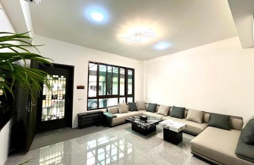 Zhushan Haus | 山禾里民宿-有電梯好停車