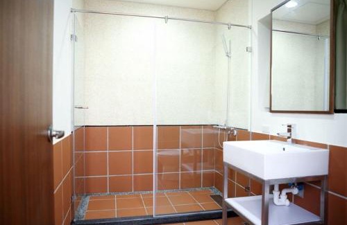 Zuoying District Sonstige | 左營蓮潭百年古厝