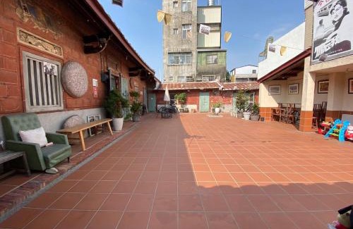 Zuoying District Sonstige | 左營蓮潭百年古厝