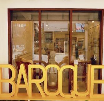 West Central District Haus | 巴洛克文旅 #海安藝術街#國華街小吃住宿#花園夜市民宿推薦