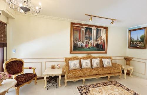 West Central District Haus | 巴洛克文旅 #海安藝術街#國華街小吃住宿#花園夜市民宿推薦