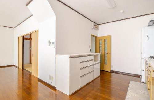 Minami Ward Haus | 広々な150平米無料駐車場一台