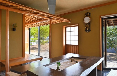 Tonosho Wohnung | 日本の伝統旅館 かんなから 1日1組限定貸切