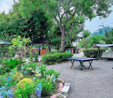 Zuozhen District Haus | 晨曦山莊 晨曦紅瓦厝國民旅遊卡特約商店Sunshino farmstead