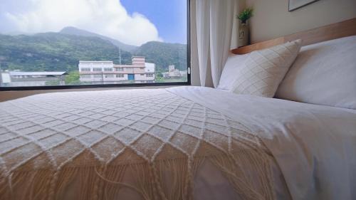 Jiaoxi Haus | 木Box田妍山色