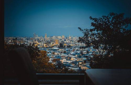 Nishi Haus | 札幌西野夢幻夜景附庭院 Sapporo Night View House