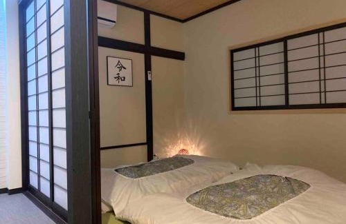 Tateishi Wohnung | 東京民泊 貸し切り一軒家 モダン和風 畳 青砥 上野 プライベート空間 最大8名 ファミリータイプ