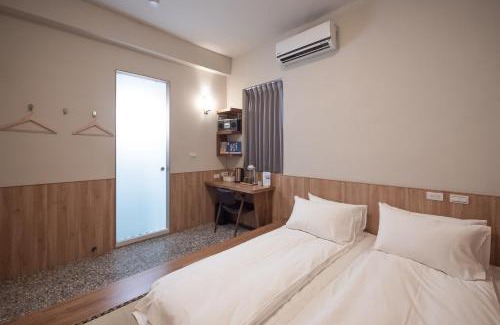 Lukang Haus | 東皋歇暝-鹿港民宿 Tang-ko Hioh-mî- Lukang Guesthouse