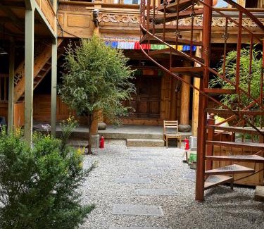 Shangri-La Haus | 格桑藏驿藏家小院