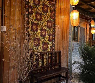 Shangri-La Haus | 格桑藏驿藏家小院