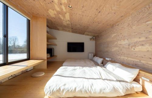 Nasu Hotel | 森deワーケなすっぽ 木の温もりとホテルライクな佇まい 森のバレルサウナ