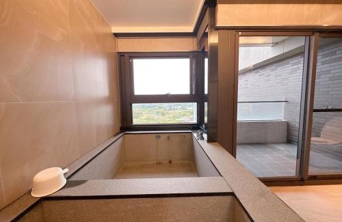 Toucheng Wohnung | 楓葉閣溫泉會館Hot Spring Hotel