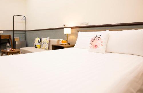 Zhunan Haus | 櫻花樹夏民宿