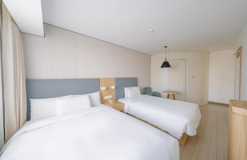 Downtown Beijing Hotel | 汉庭北京天安门广场酒店