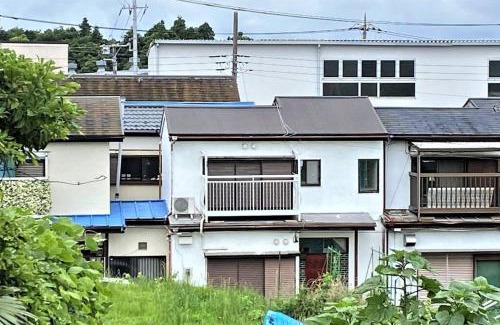 Fujisawa Villa | 江ノ島に近い富士山も眺めるまるまる貸切一軒家ーーー湘南の丘のヴィラ