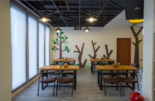 Zhuangwei Bed & Breakfast | 河沿悅舍ZW朋友同學聚會推薦l獎勵旅遊宜蘭包棟l家庭親子民宿l烤肉麻將浴缸戲水池