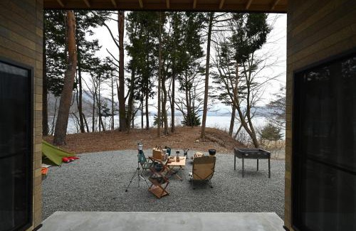 Minobu Sonstige | 浩庵キャンプ場 本栖湖畔 キャビン Cabins at Lake Motosu Kouan campground cottages, bungalows