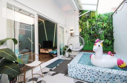 Hengchun Old Town Bed & Breakfast | 海角42號一館Villa包棟民宿