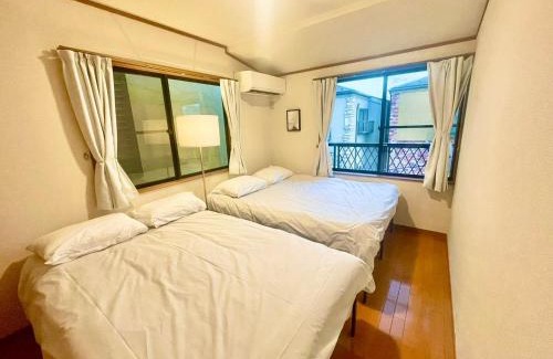 Hatagaya Wohnung | 渋谷区の一軒家貸切 80平米 3寝室6ベッド 新宿渋谷原宿エリア 幡ヶ谷駅徒歩5分 新宿まで電車4分