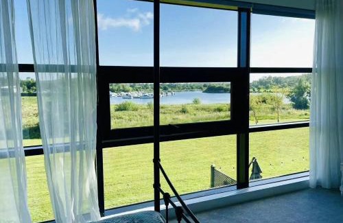 Belturbet Haus | 湖景度假屋Lakeview Vacation Home