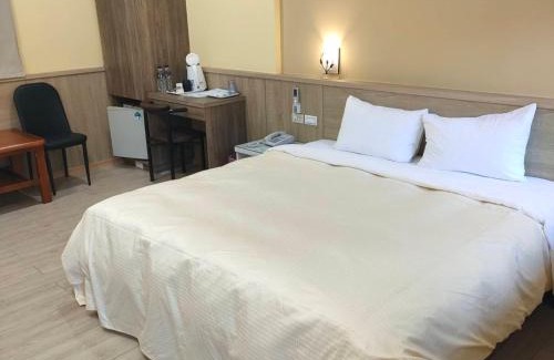 Jiaoxi Hotel | 溫沙堡汽車旅館 Windsor Castle Garden Motel