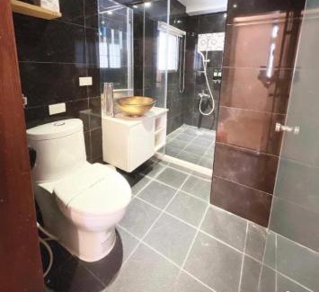 Dongshan Haus | 漫步河畔