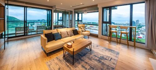 Toucheng Haus | 漫遊小旅泳池溫泉宅 Roaming Travel Hot Spring Homestay