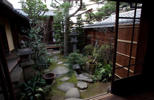 Fushimi Bed & Breakfast | 町宿枩邑 まつむら