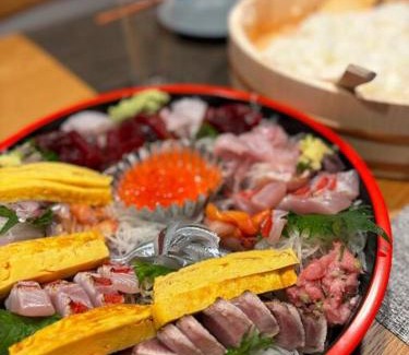 Atami Haus | 相模湾と熱海の街を一望できるサウナと半露天温泉の一軒家