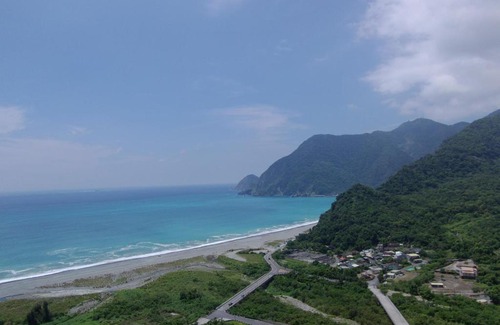 Suao Skihütte | 睡海邊-石頭屋