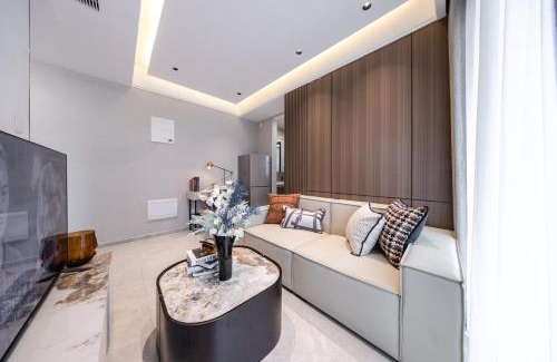 Central Business District Wohnung | 福田岗厦轻奢行政公寓