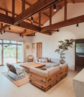 Ichinomiya Haus | 絶景田園と風を感じる癒しの一棟貸しSawah東浪見