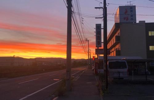 Nishi-Ohama Kita Hotel | 美咲旅館