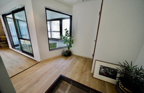 Naka Ward Wohnung | 自由自在OSU 402(KUMO)